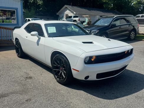 Used 2018 Dodge Challenger SXT Plus RWD image 1