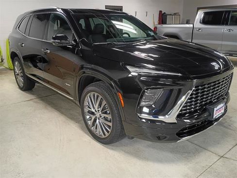 Certified 2026 Buick Enclave Avenir w/ Super Cruise Package AWD/4WD image 4