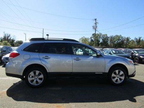 Used 2012 Subaru Outback 2.5i Limited image 8