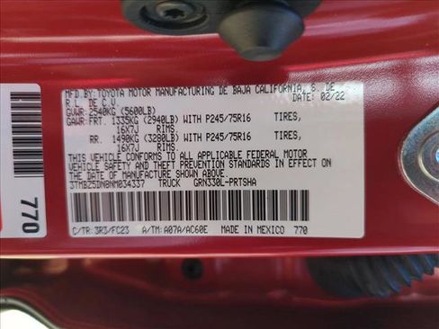 Used 2022 Toyota Tacoma SR5 w/ Technology Package image 15