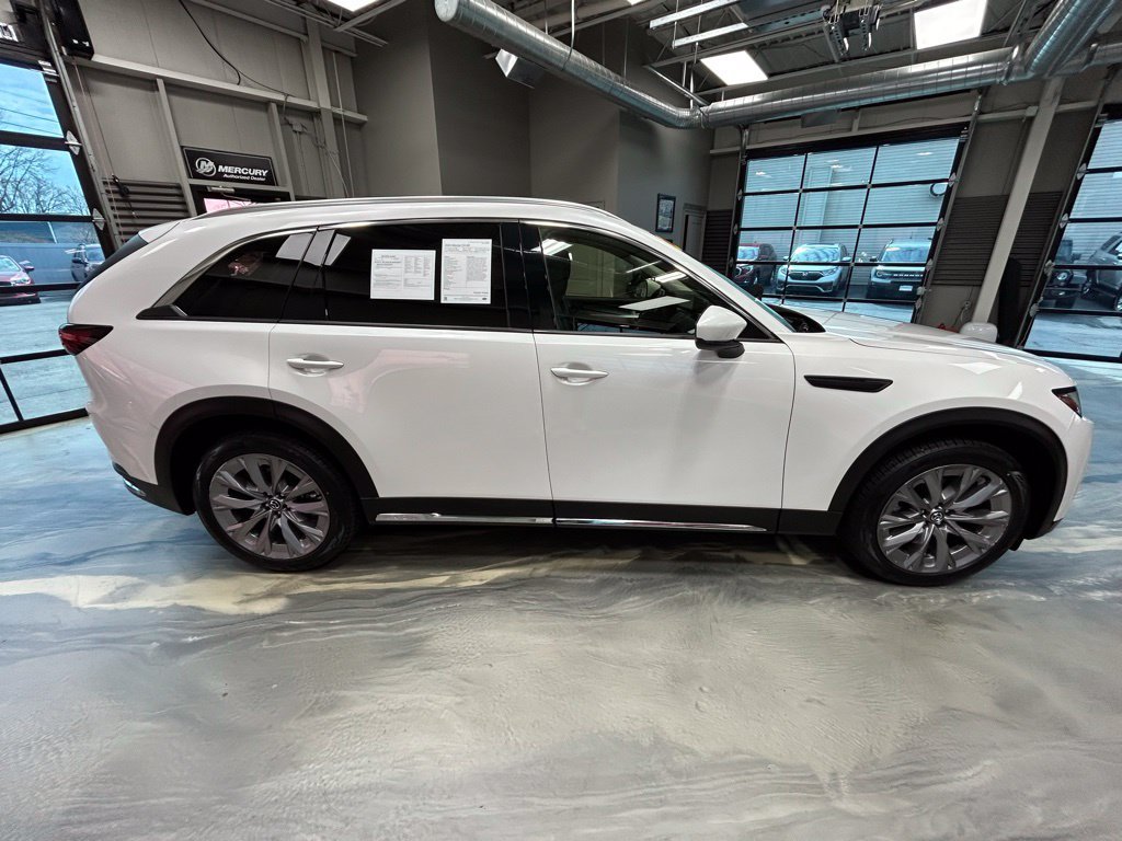 Used 2024 MAZDA CX-90 3.3 Turbo w/ Premium Package AWD/4WD image 31