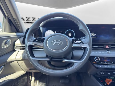 Used 2024 Hyundai Elantra SEL w/ Convenience Package FWD image 10