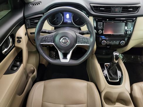 Used 2017 Nissan Rogue SL w/ SL Premium Package image 26