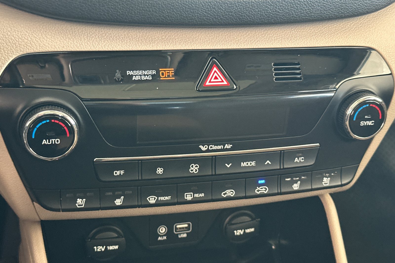 Used 2016 Hyundai Tucson Limited w/ Option Group 03 FWD image 18