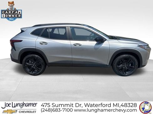 Used 2025 Chevrolet Trax ACTIV w/ Sunroof Package FWD image 2
