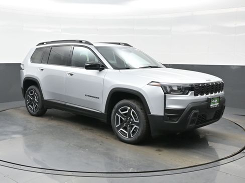 New 2026 Jeep Cherokee Laredo image 8