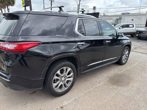 Used 2019 Chevrolet Traverse Premier w/ LPO, 'HIT The Road' Package image 3