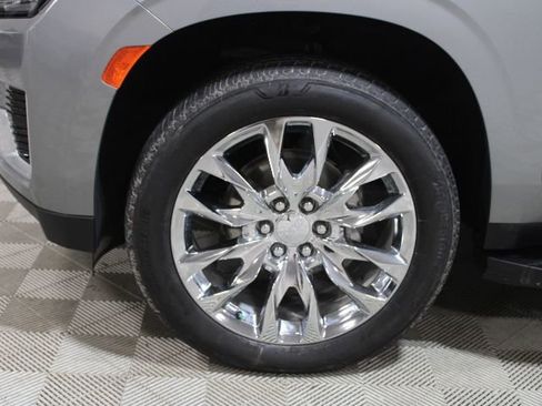 Used 2024 GMC Yukon XL Denali AWD/4WD image 43