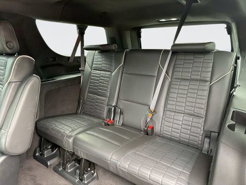 Used 2023 Cadillac Escalade ESV Sport Platinum w/ LPO, ONYX Package AWD/4WD image 28