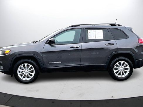 Certified 2022 Jeep Cherokee Latitude Lux image 5