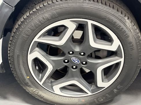 Used 2019 Subaru Crosstrek 2.0i Limited w/ Popular Package #3 image 29