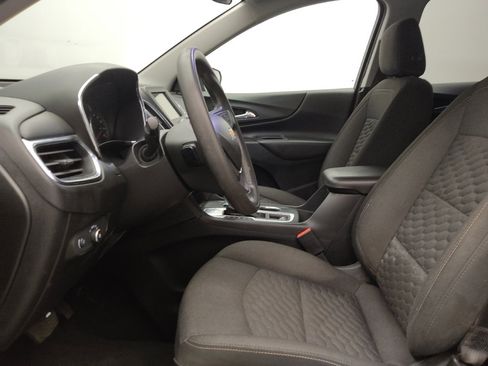 Used 2019 Chevrolet Equinox LT image 17