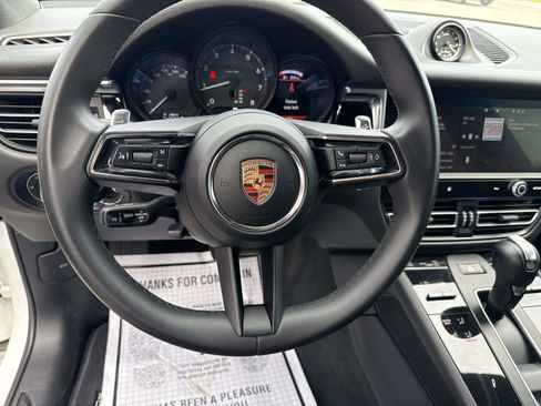 Used 2023 Porsche Macan Turbo AWD/4WD image 28