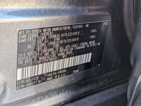 Used 2023 Toyota RAV4 SE image 24