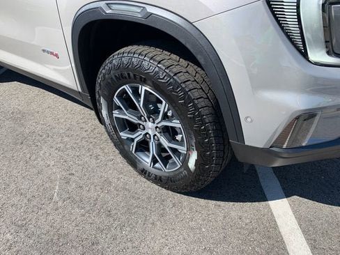 New 2026 GMC Acadia AT4 w/ Super Cruise Package AWD/4WD image 5