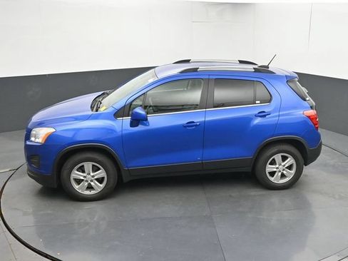 Used 2015 Chevrolet Trax LT w/ LT Plus Package AWD/4WD image 37