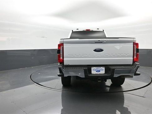 Certified 2025 Ford F350 Lariat image 6
