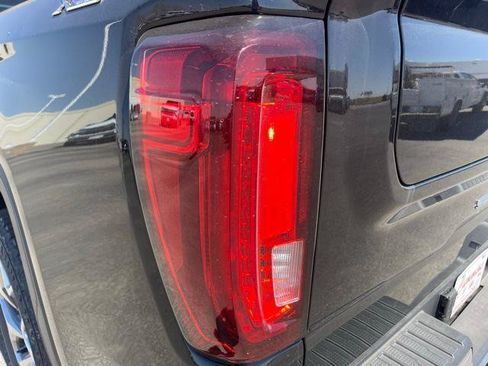 New 2026 GMC Sierra 1500 SLT w/ SLT Premium Plus Package AWD/4WD image 11