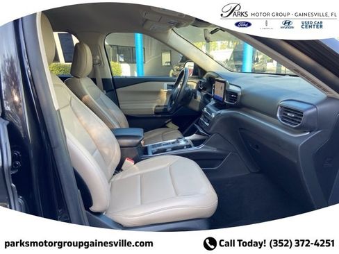 Certified 2020 Ford Explorer XLT w/ Equipment Group 202A image 17