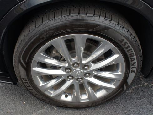 Used 2021 Cadillac XT6 Premium Luxury FWD image 28