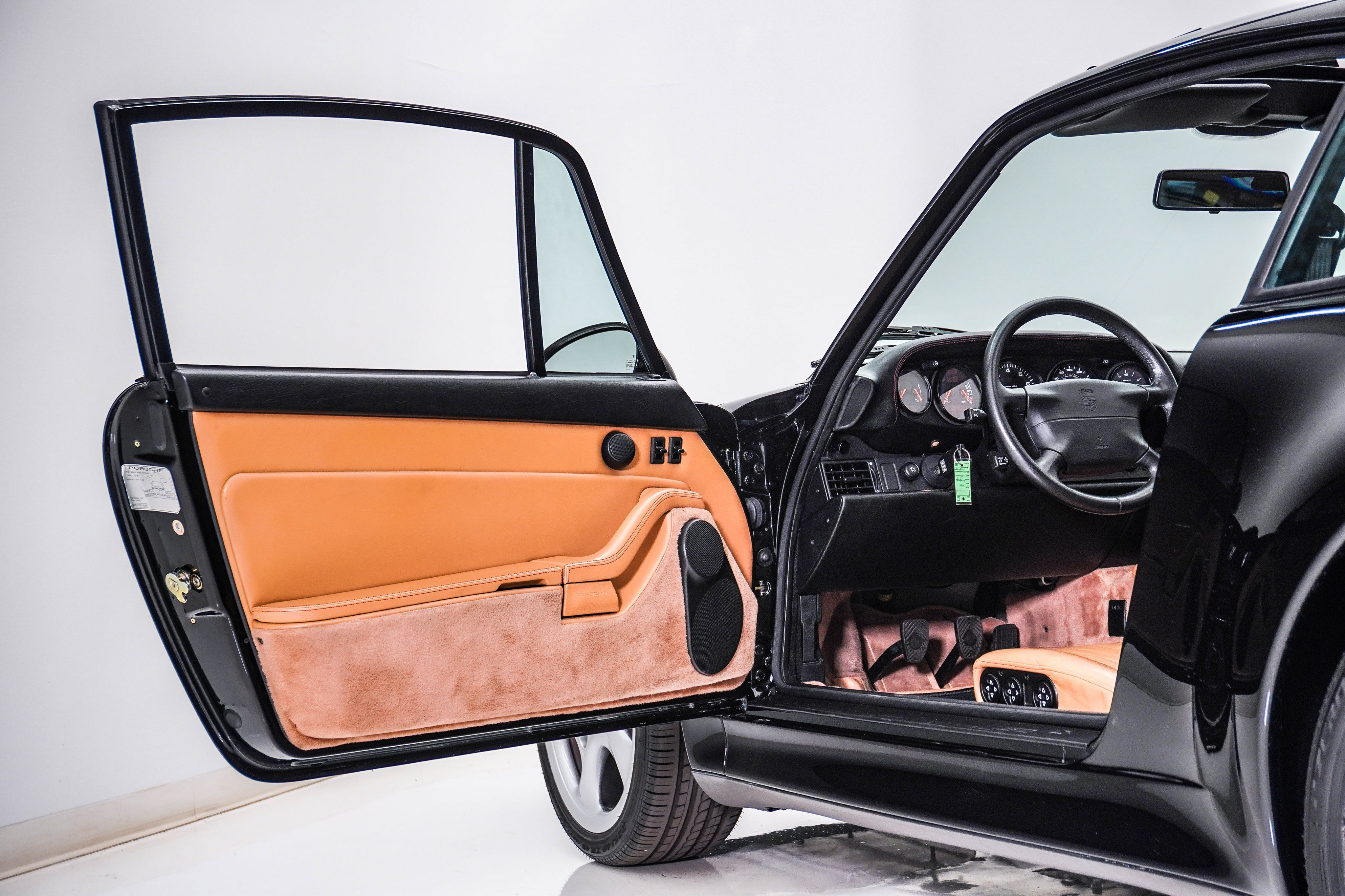 Used 1997 Porsche 911 Turbo AWD/4WD image 36