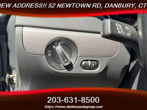 Used 2016 Volkswagen Jetta Sport FWD image 16
