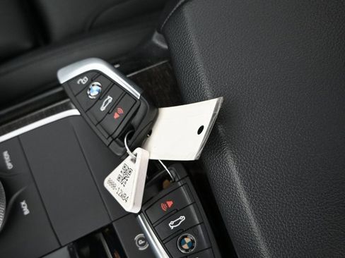 Used 2022 BMW i4 eDrive40 w/ Premium Package image 11