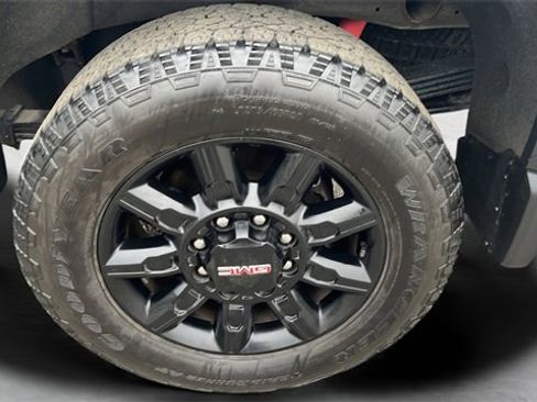 Used 2024 GMC Sierra 2500 AT4 w/ AT4 Preferred Package image 35