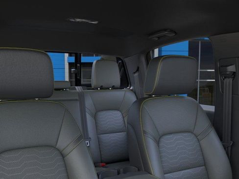 New 2025 Chevrolet Colorado ZR2 w/ Midnight Edition image 24