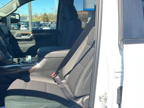 New 2026 Chevrolet Silverado 3500 LT w/ Convenience Package image 18