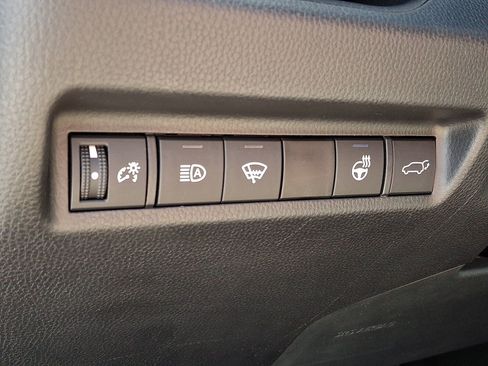 Used 2021 Toyota RAV4 XLE Premium AWD/4WD image 24