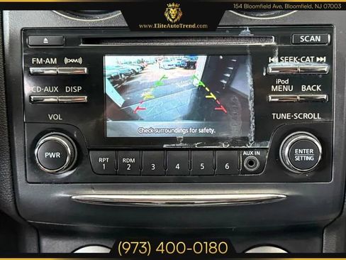 Used 2013 Nissan Rogue SV image 16