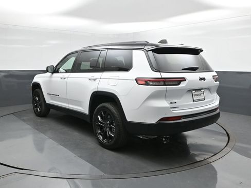 New 2025 Jeep Grand Cherokee L Limited image 5