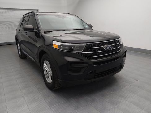 Used 2023 Ford Explorer XLT image 13