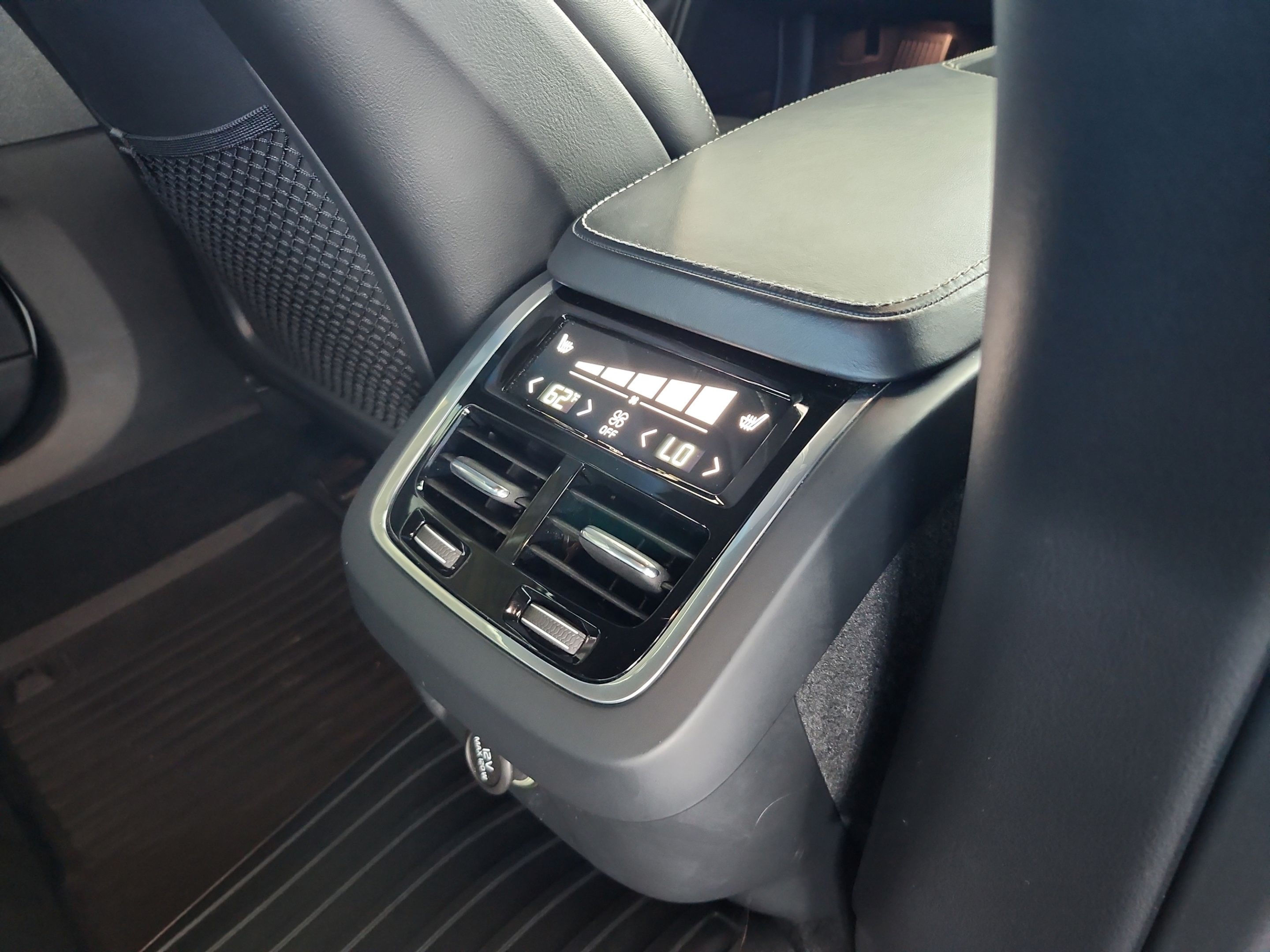 Used 2017 Volvo S90 T5 Inscription w/ Vision Package FWD image 19