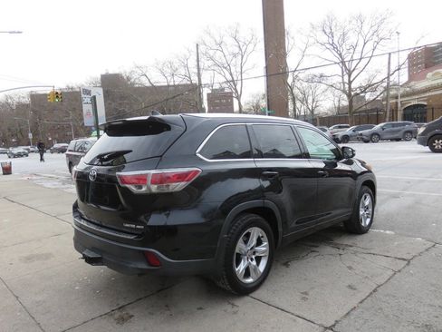 Used 2015 Toyota Highlander Limited Platinum image 4