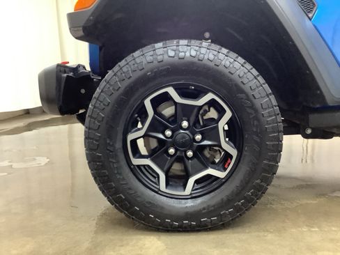 Used 2021 Jeep Gladiator Rubicon AWD/4WD image 26