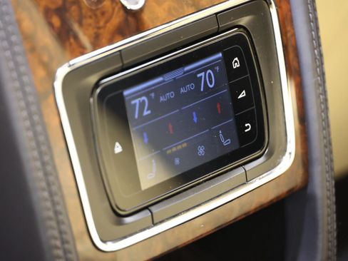 Used 2015 Bentley Flying Spur V8 AWD/4WD image 56