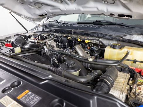 Used 2019 Ford F250 XLT image 38