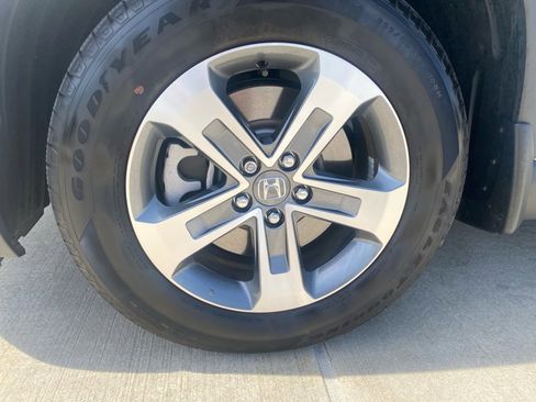 Certified 2025 Honda Pilot EX-L image 31