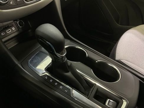 Used 2024 Chevrolet Equinox LT image 22