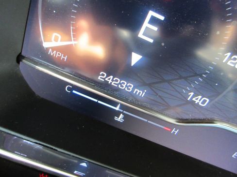 Certified 2025 GMC Sierra 1500 Elevation AWD/4WD image 33