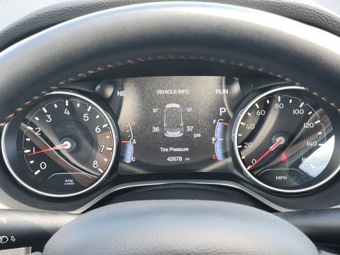 Used 2020 Jeep Compass Limited AWD/4WD image 18