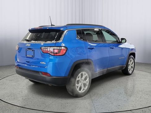 Used 2024 Jeep Compass Latitude w/ Convenience Group image 2