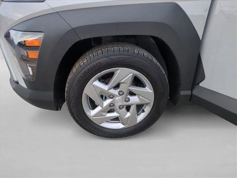 Used 2025 Hyundai Kona SE image 22