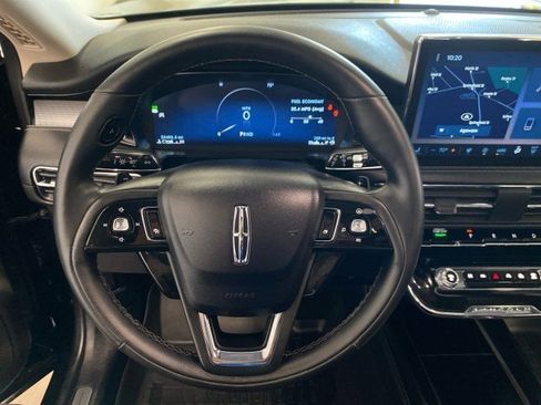 Used 2023 Lincoln Corsair AWD w/ Equipment Group 101A image 17