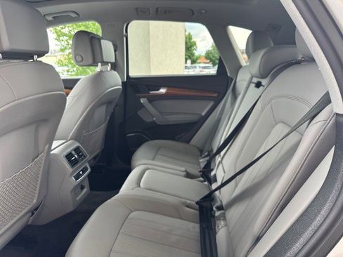 Used 2022 Audi Q5 2.0T Premium Plus w/ Premium Plus Package image 7
