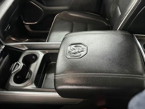 Used 2025 RAM 1500 Laramie w/ Sport Appearance Package AWD/4WD image 17