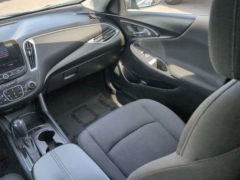 Certified 2020 Chevrolet Malibu LT FWD image 11