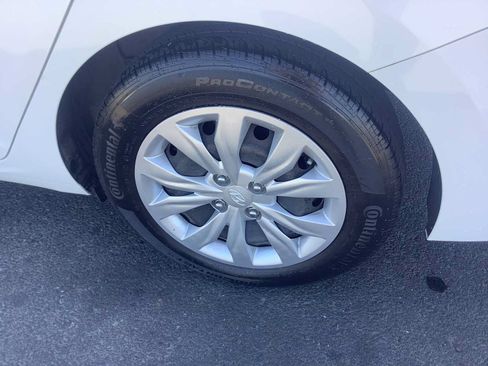 Used 2022 Hyundai Accent SE FWD image 7